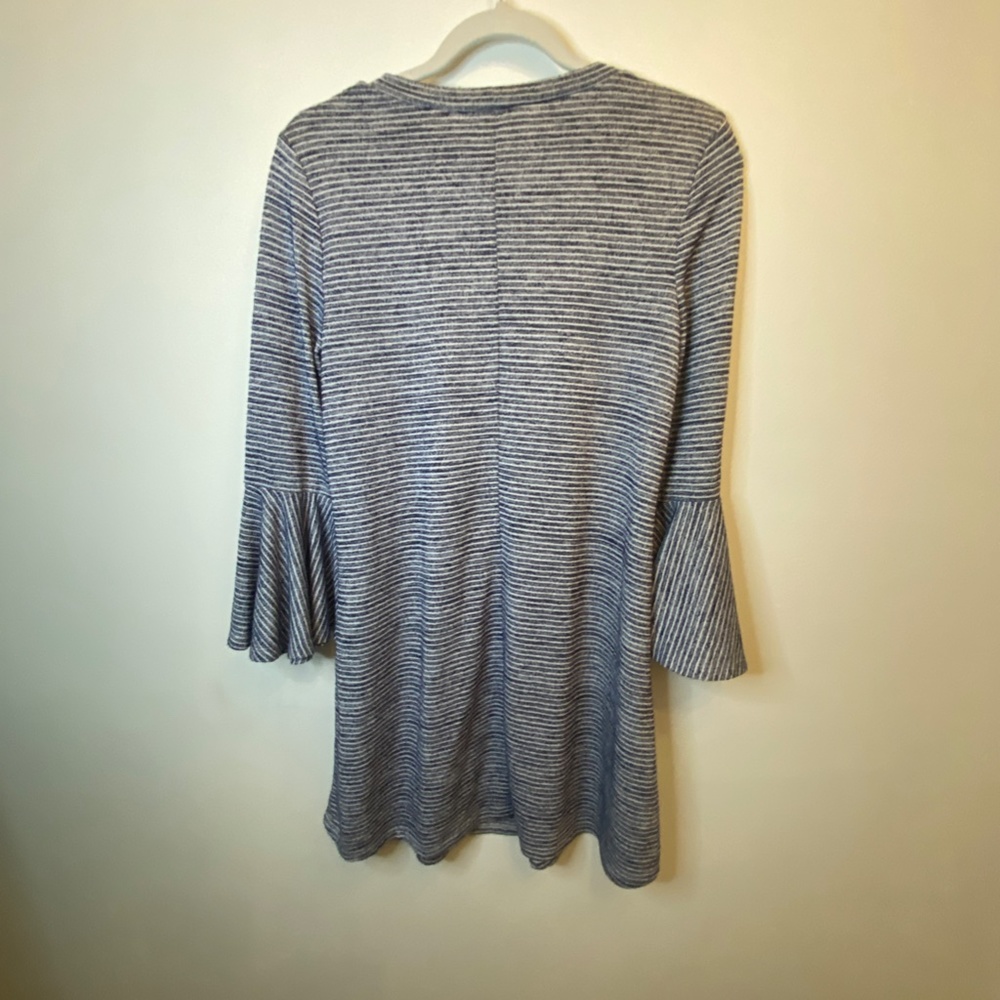 Fun bell sleeved Dress by Speechless - Picture 3 of 3